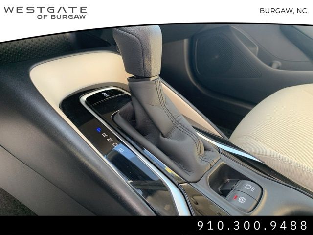 Vehicle image 24 of 33
