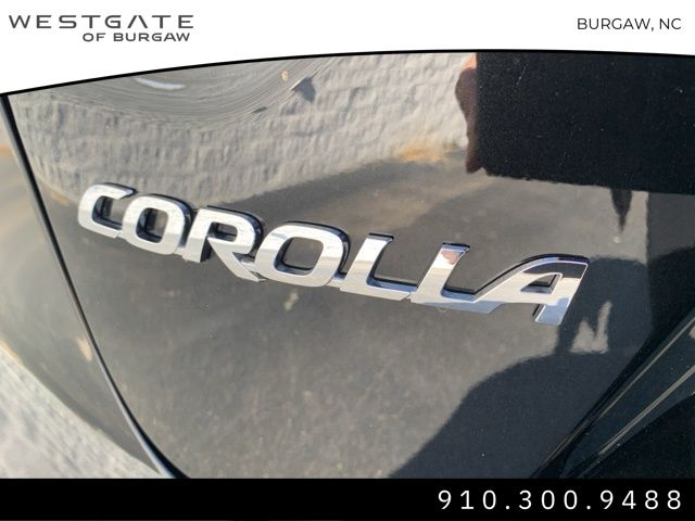 Vehicle image 12 of 33