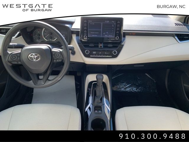 Vehicle image 28 of 33