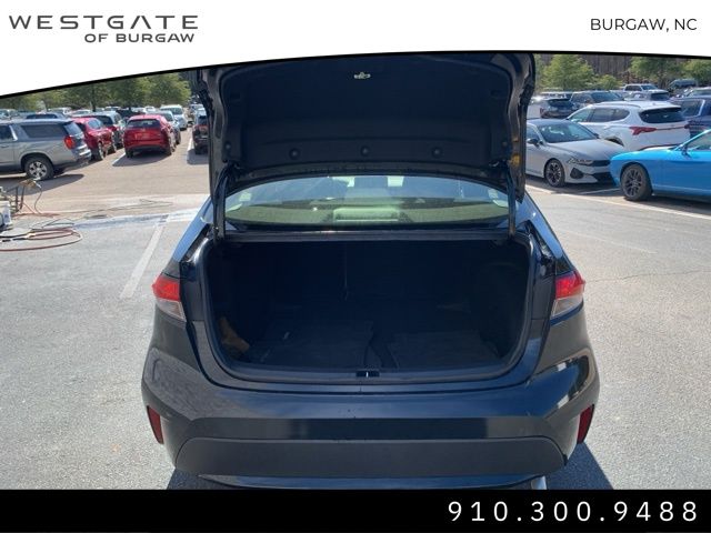 Vehicle image 13 of 33