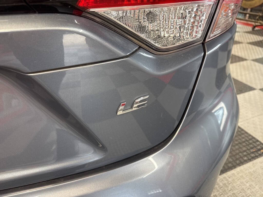 Vehicle image 10 of 25