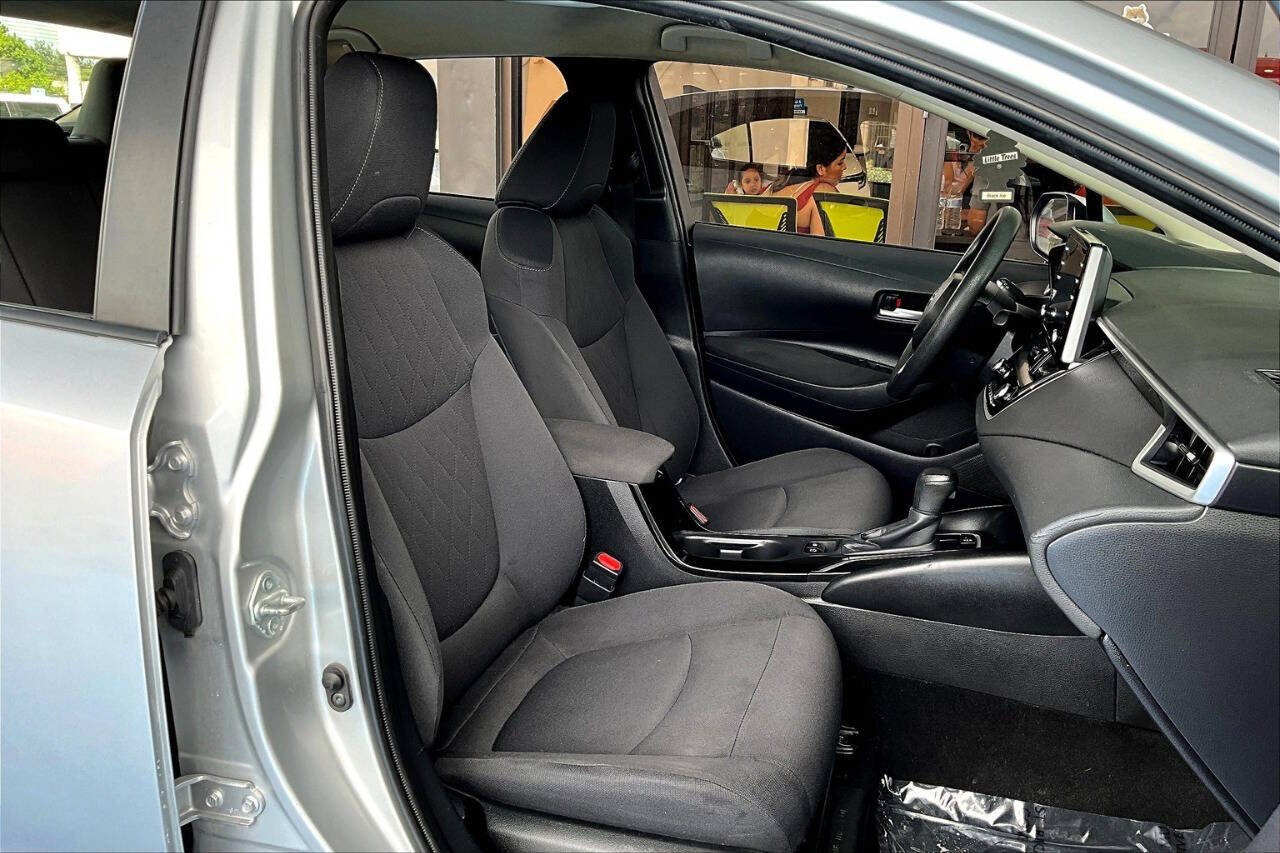 Vehicle image 9 of 30