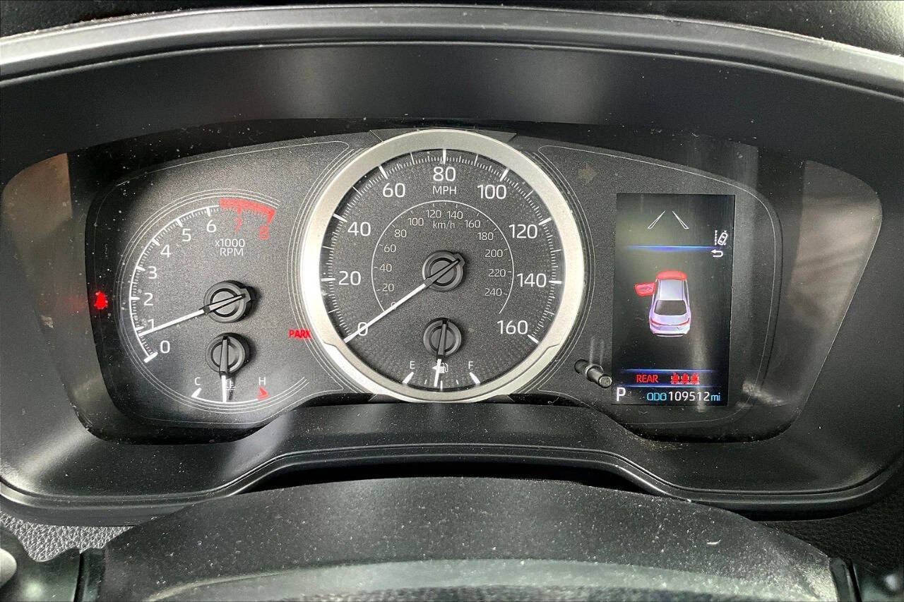 Vehicle image 18 of 30