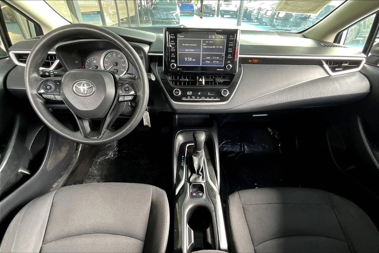 Vehicle image 13 of 30