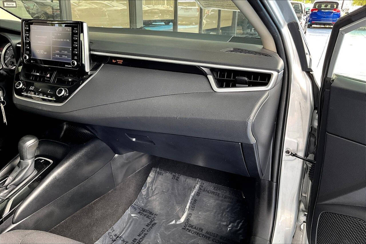 Vehicle image 14 of 30