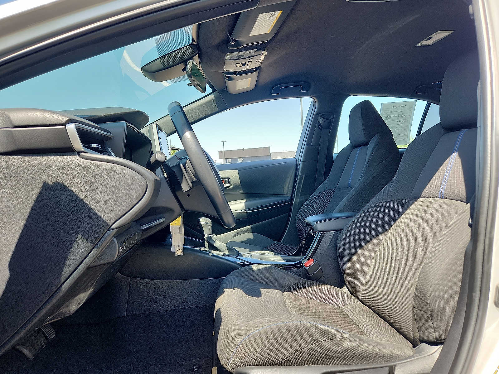 Vehicle image 13 of 30