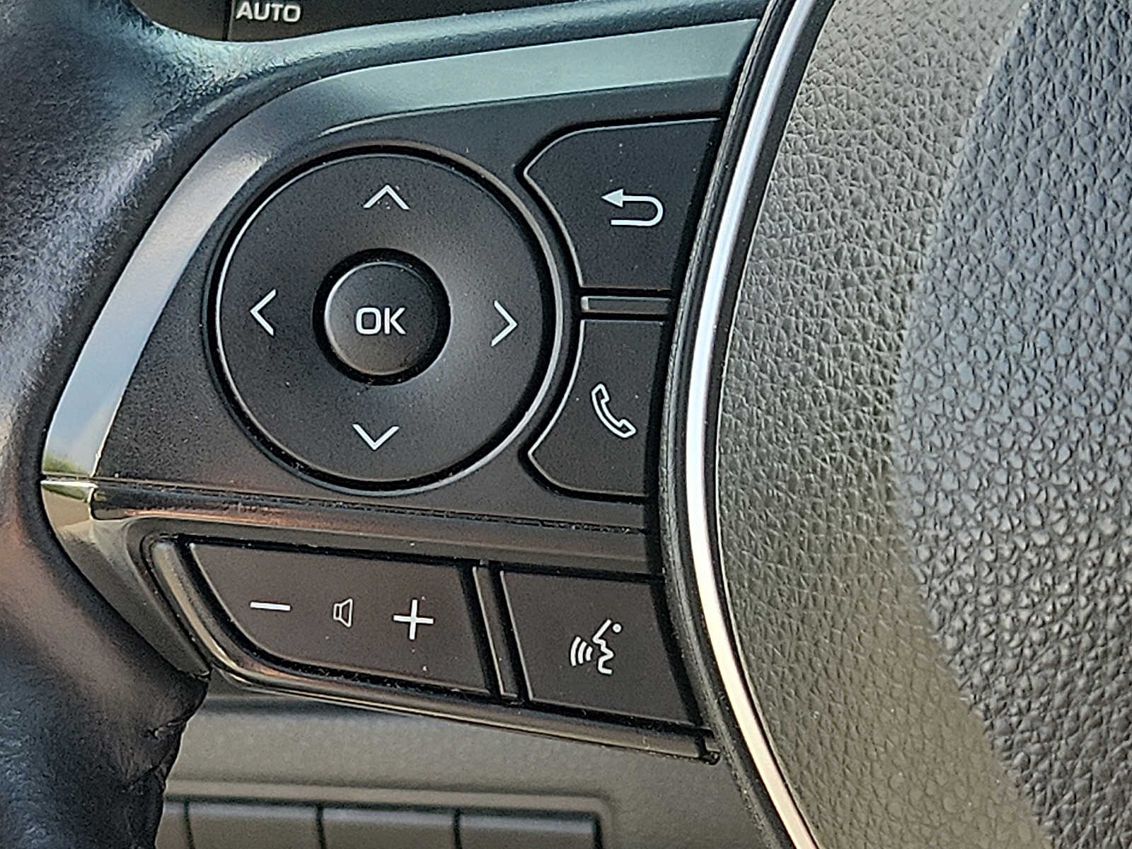 Vehicle image 20 of 30
