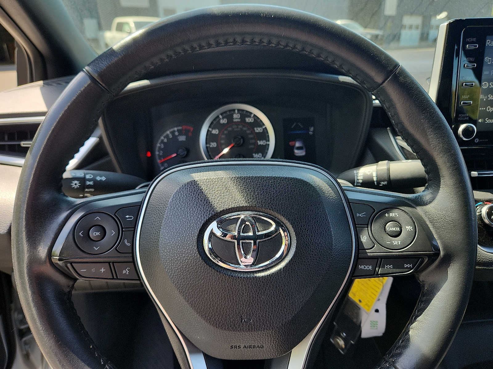 Vehicle image 18 of 30