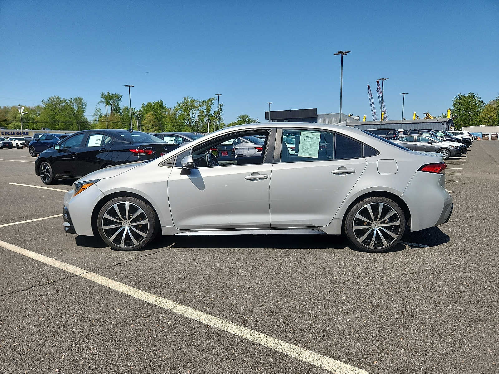 Vehicle image 7 of 30