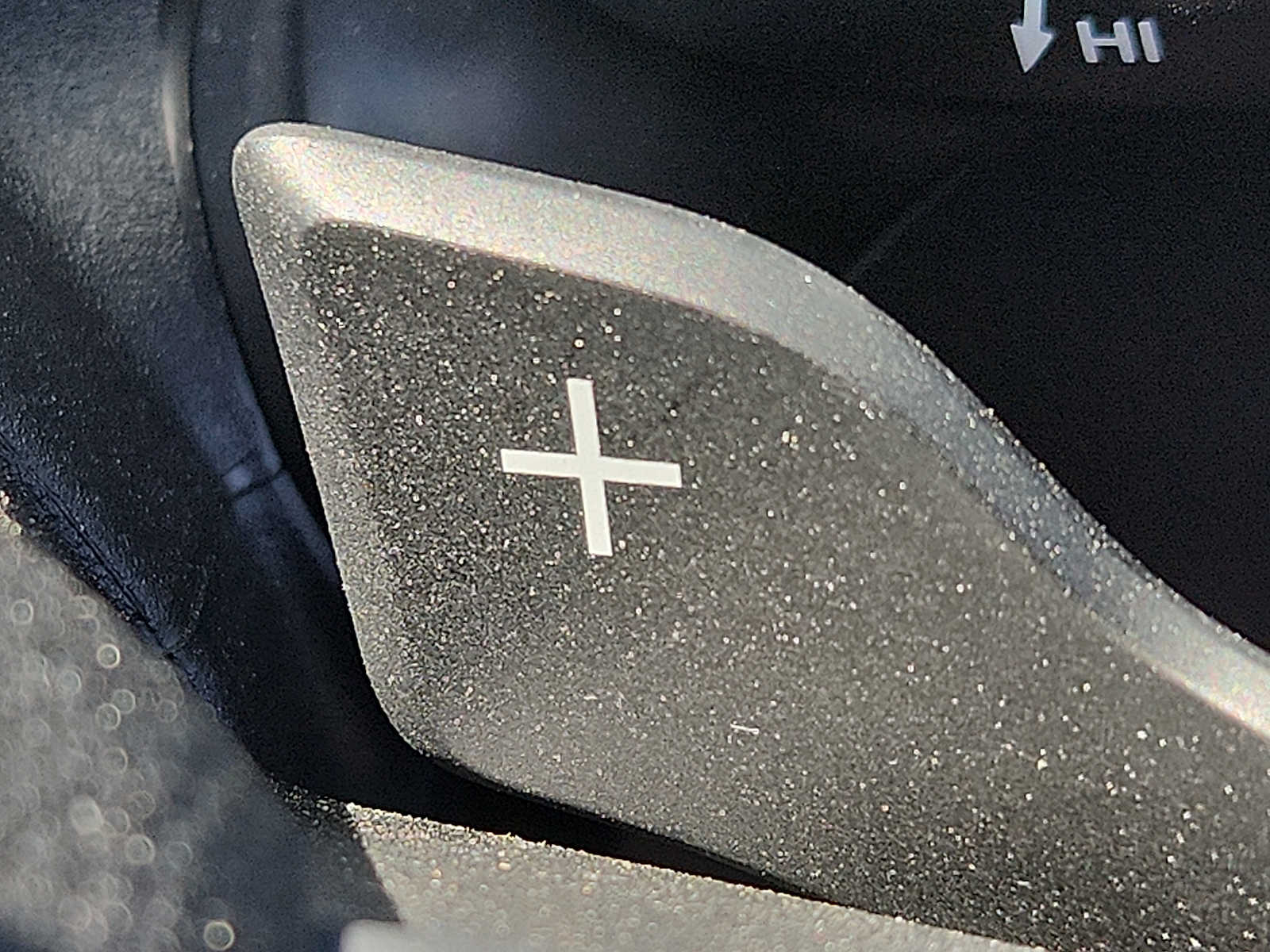 Vehicle image 24 of 30