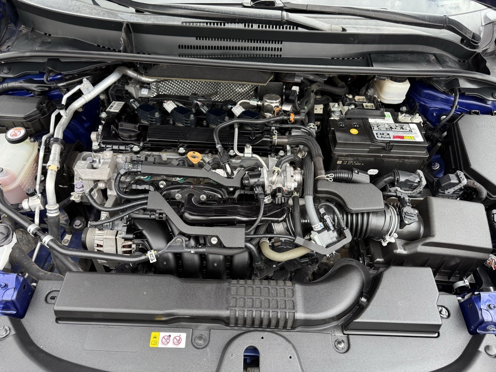 Vehicle image 8 of 24