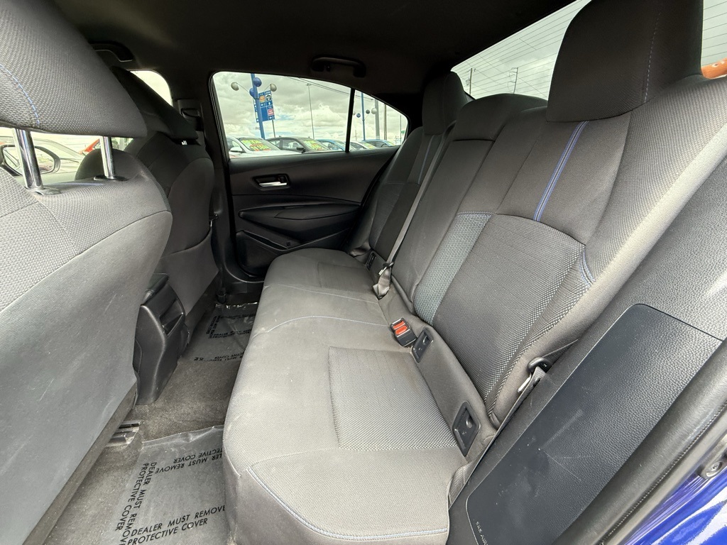 Vehicle image 11 of 24