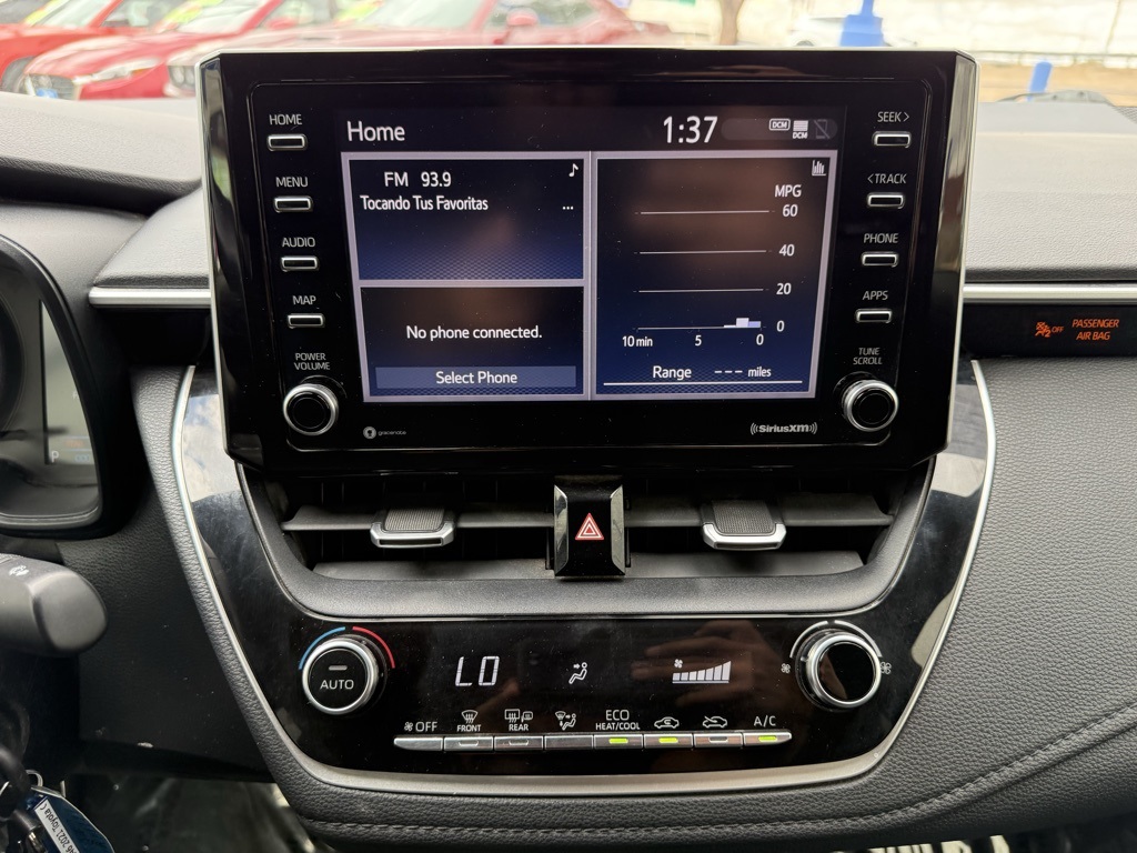 Vehicle image 19 of 24
