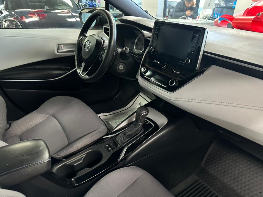 Vehicle image 29 of 52