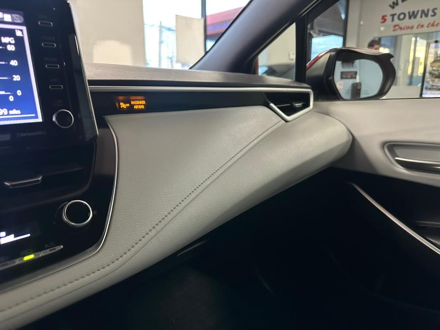 Vehicle image 41 of 52