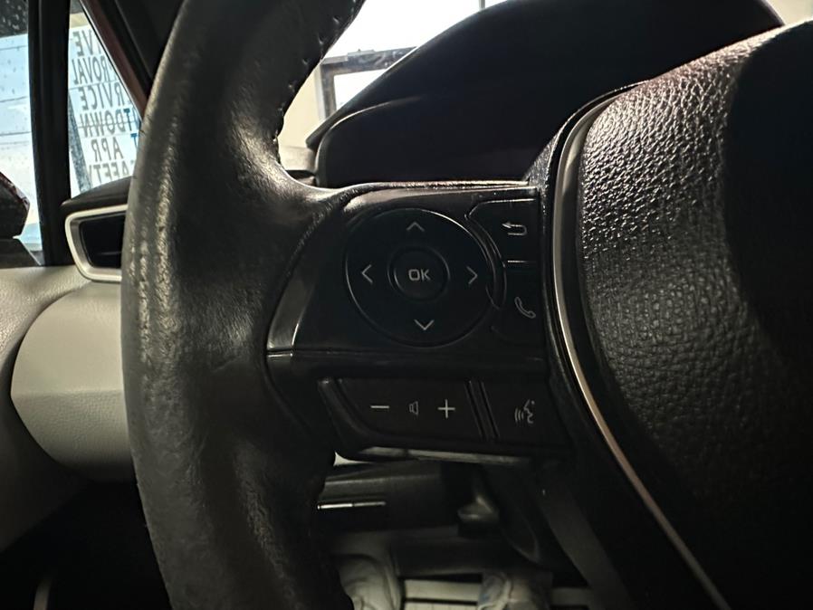 Vehicle image 51 of 52