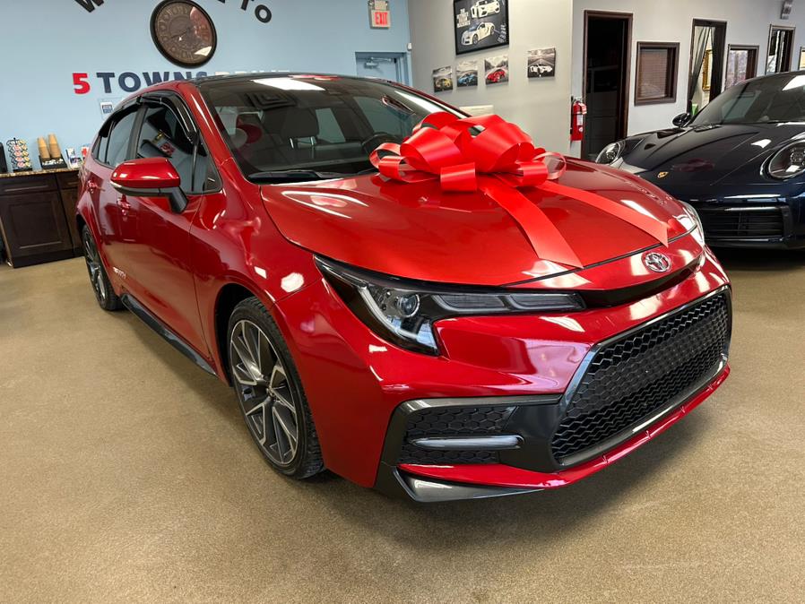 Vehicle image 11 of 52