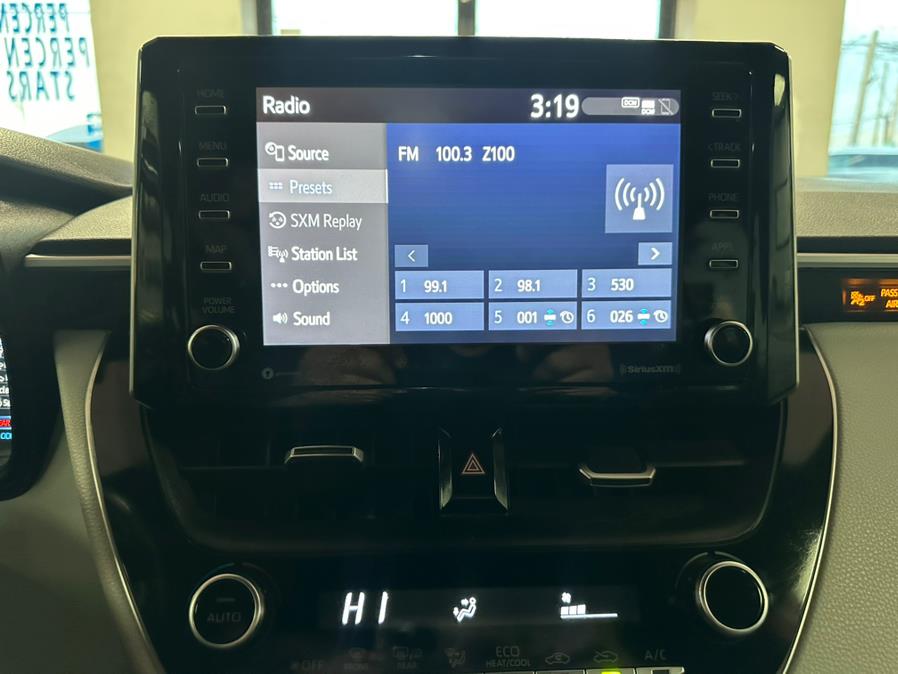 Vehicle image 45 of 52