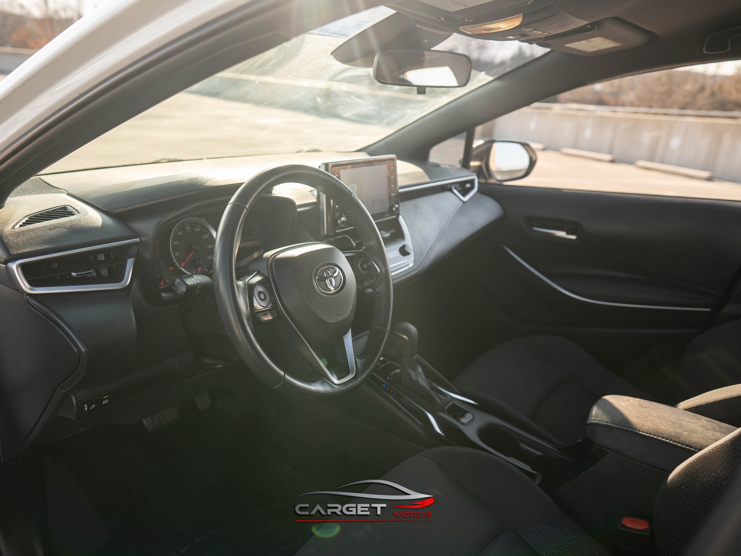 Vehicle image 9 of 45