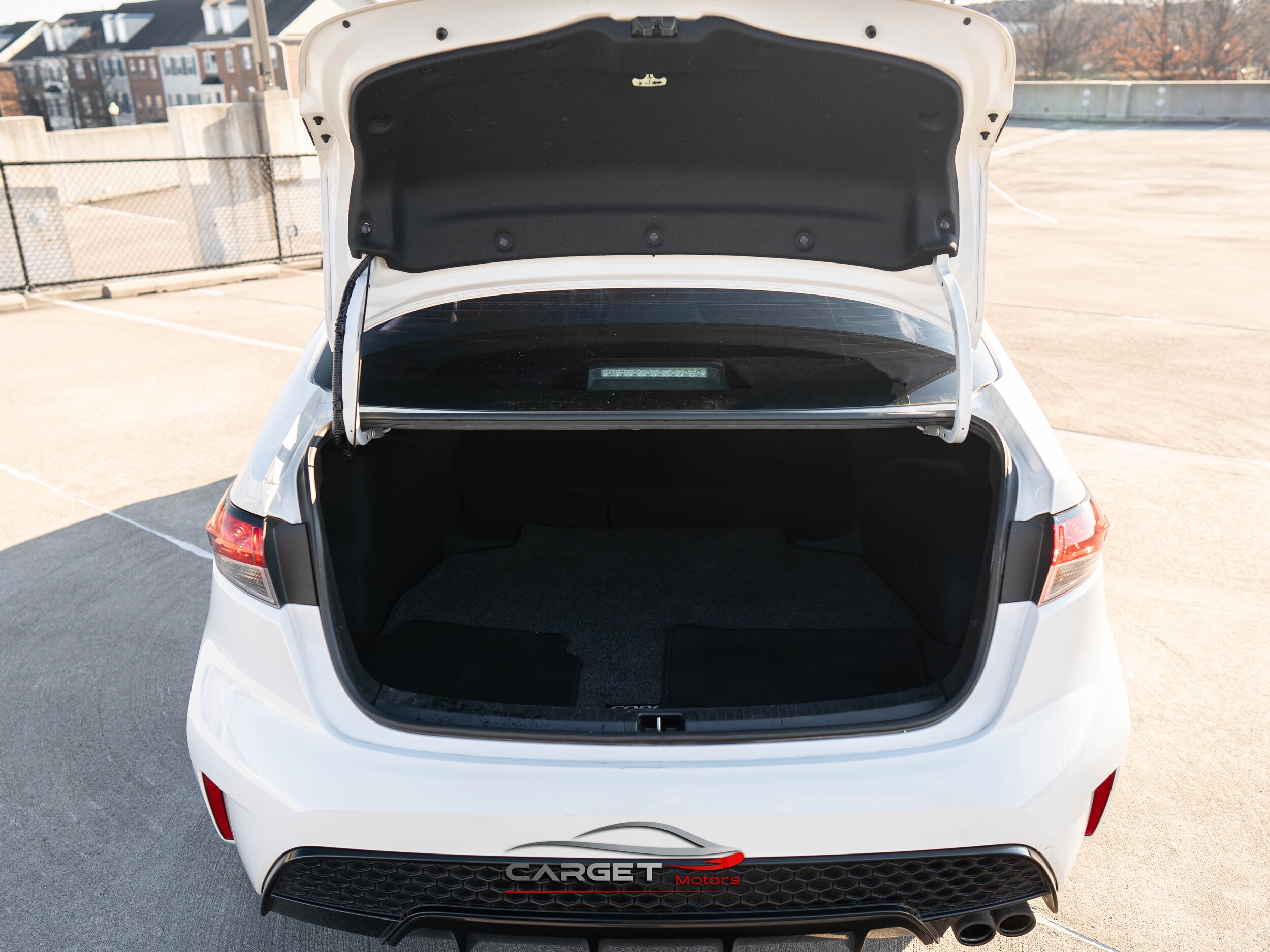 Vehicle image 40 of 45