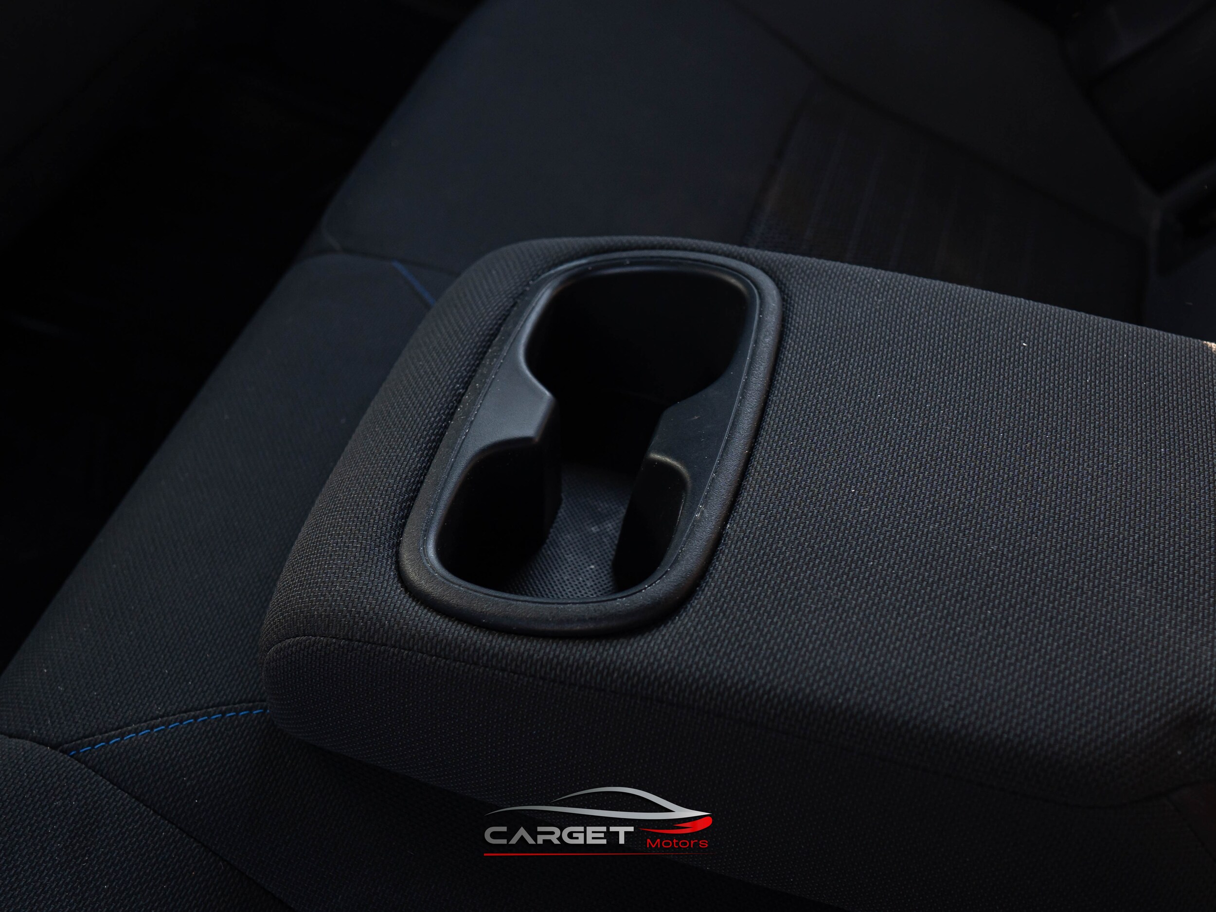 Vehicle image 18 of 45
