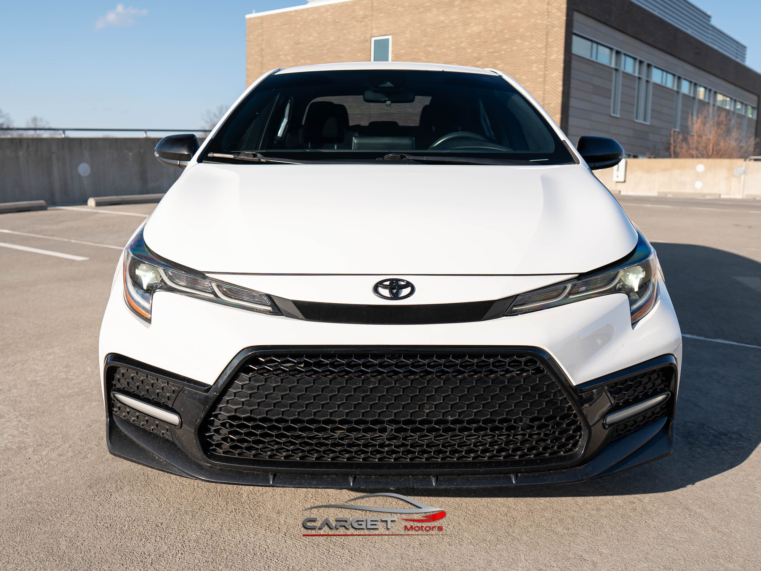 Vehicle image 4 of 45