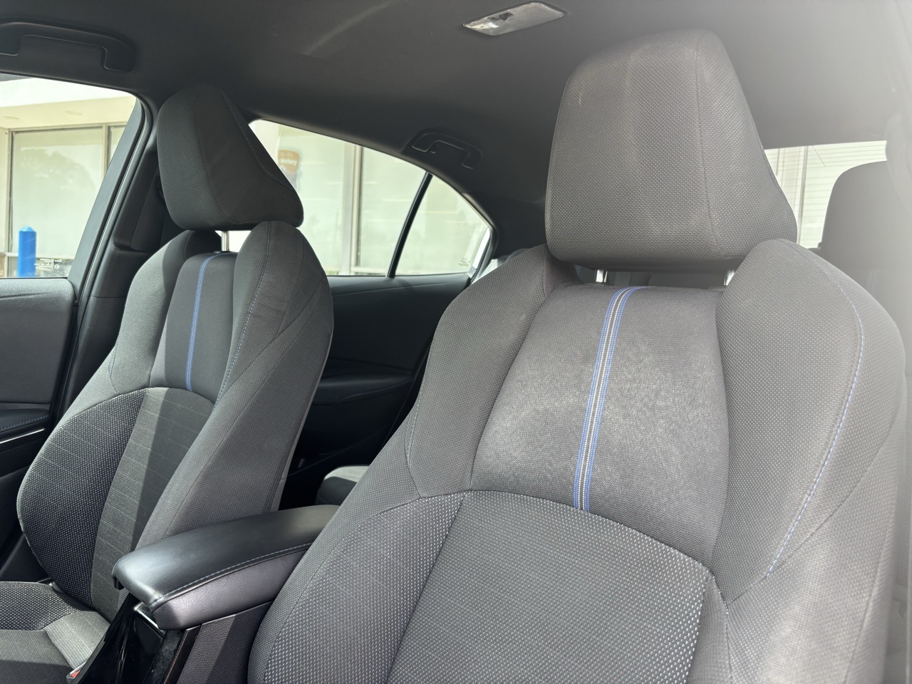 Vehicle image 8 of 19