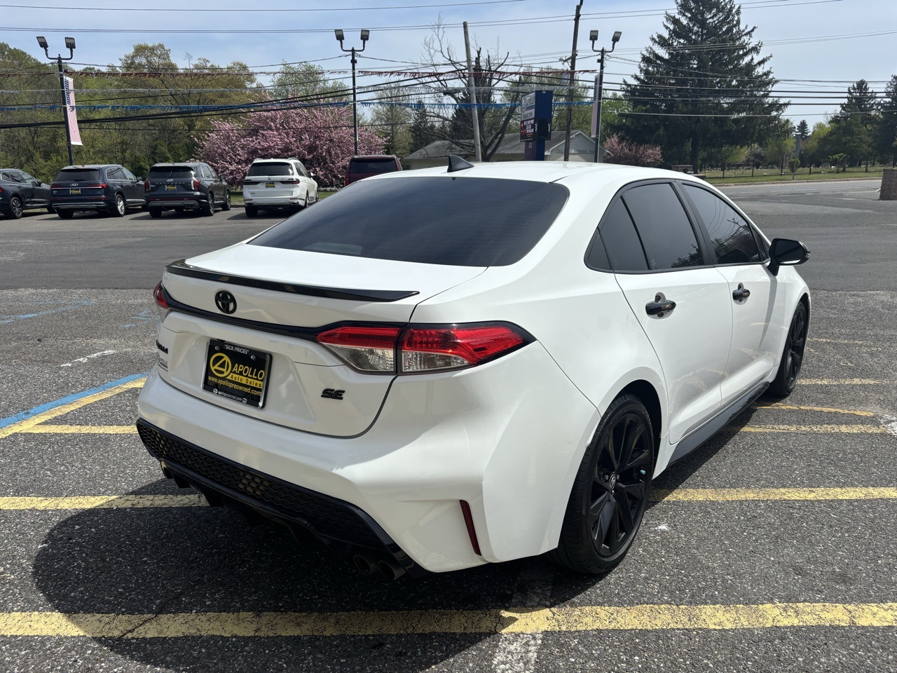 Vehicle image 2 of 19