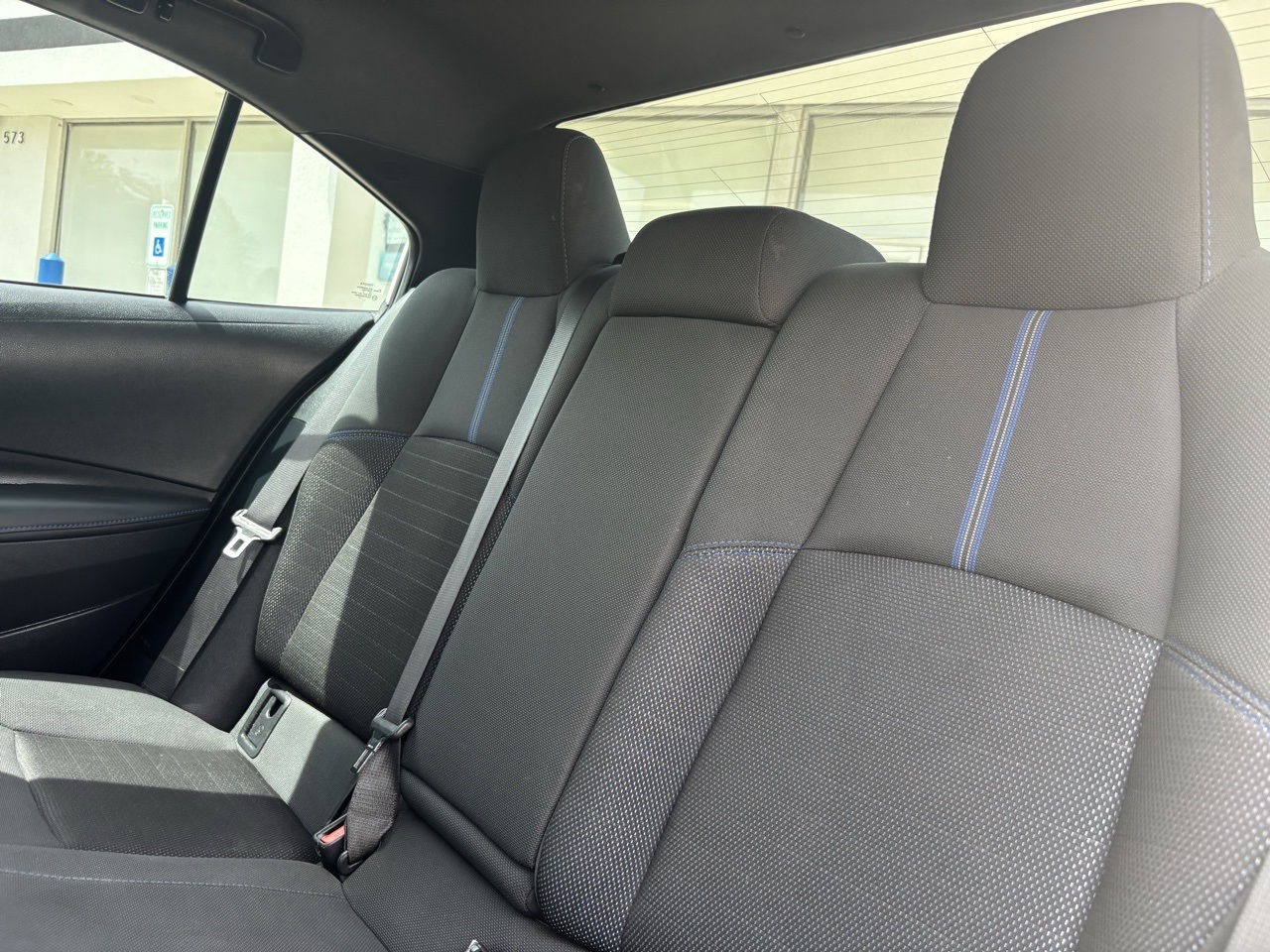 Vehicle image 18 of 19
