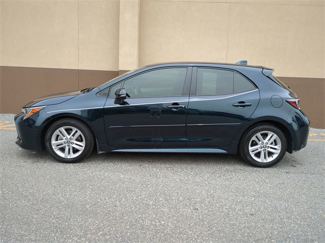 Vehicle image 9 of 27