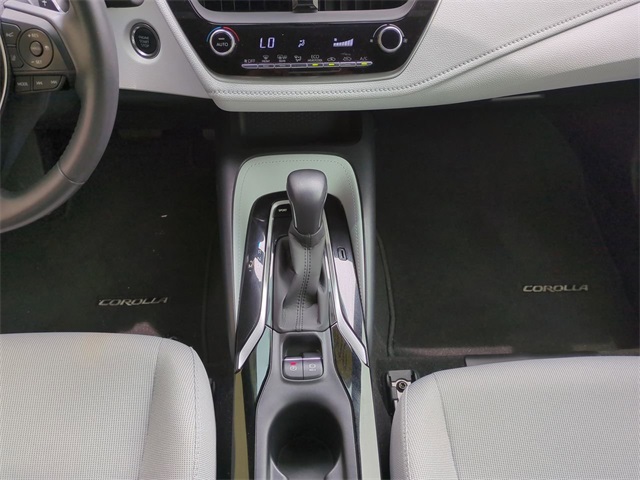 Vehicle image 19 of 27