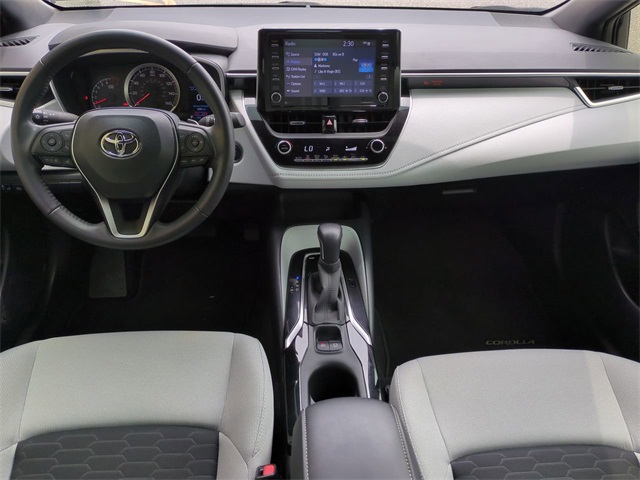 Vehicle image 15 of 27