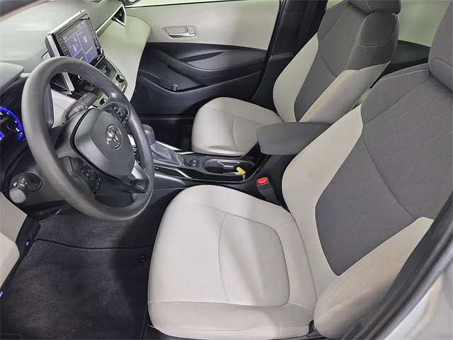 Vehicle image 26 of 35