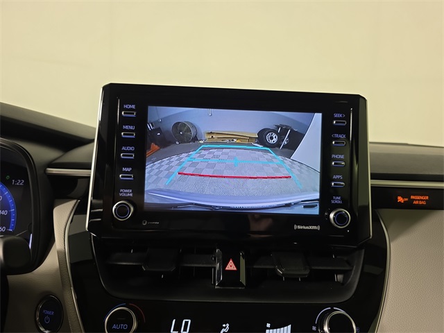 Vehicle image 17 of 35