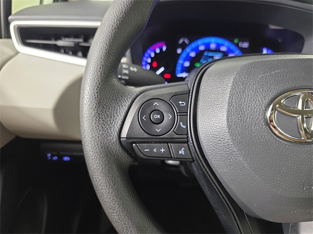 Vehicle image 22 of 35
