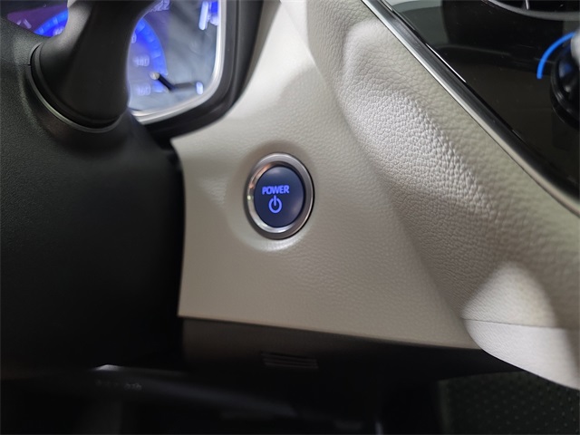 Vehicle image 20 of 35