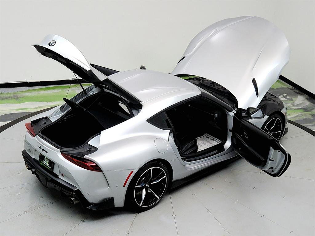 2021 Toyota GR Supra 3.0 Premium Image 13 of 36