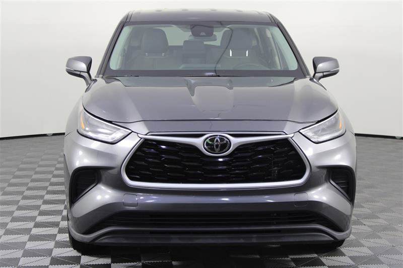 2021 Toyota Highlander L Image 5 of 50