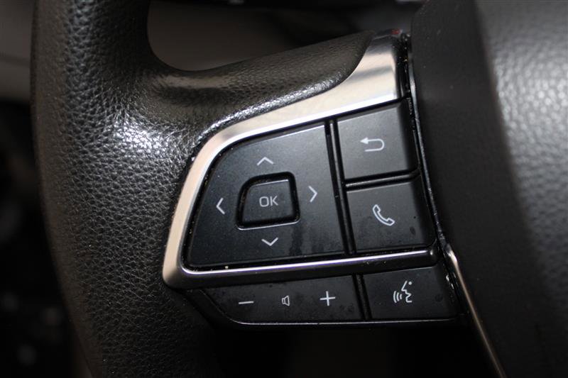 2021 Toyota Highlander L Image 38 of 50