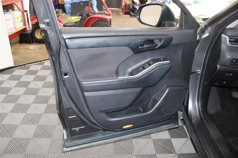 2021 Toyota Highlander L Image 42 of 50