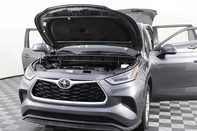 2021 Toyota Highlander L Image 3 of 50