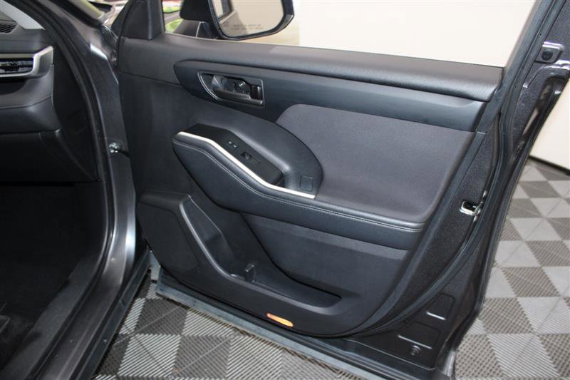 2021 Toyota Highlander L Image 24 of 50