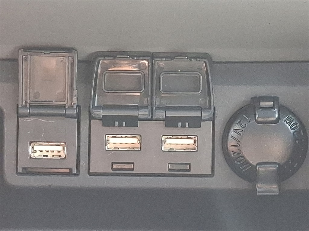 2021 Toyota Highlander Limited Image 26 of 30