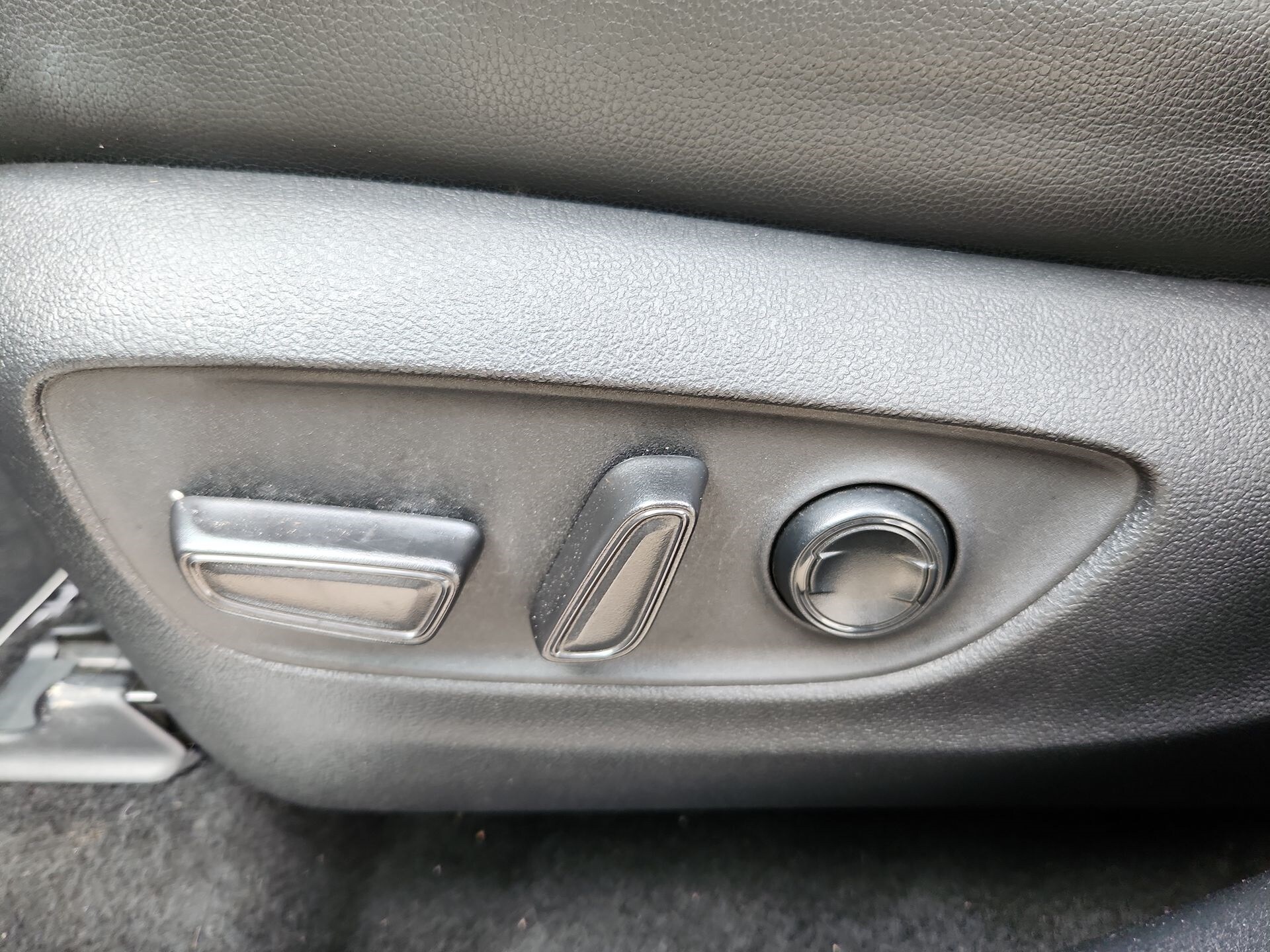 Vehicle image 23 of 23
