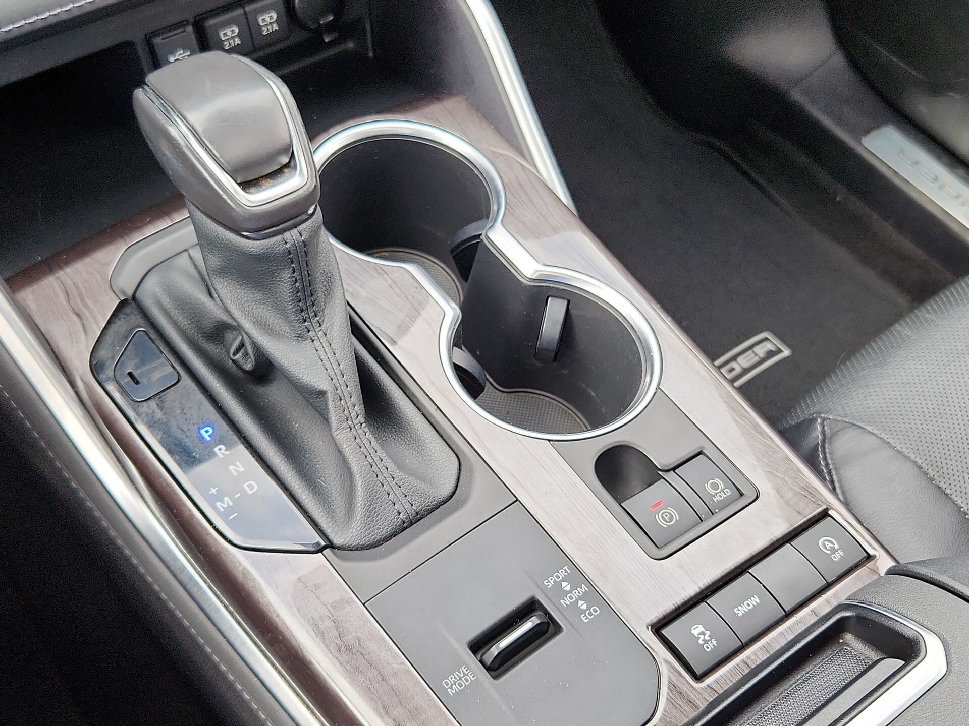 Vehicle image 20 of 23