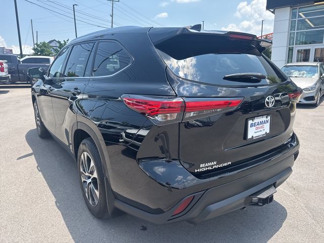 Vehicle image 7 of 27