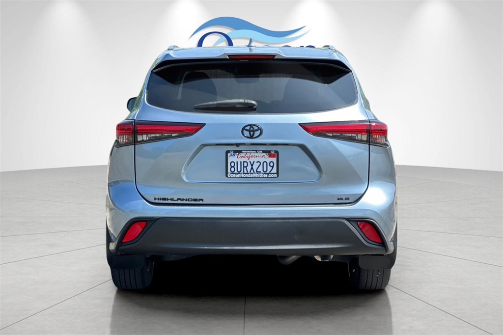 Vehicle image 7 of 34