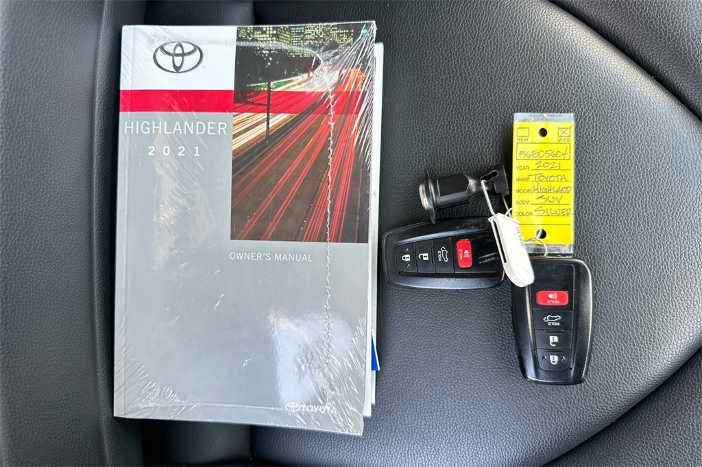 Vehicle image 28 of 34