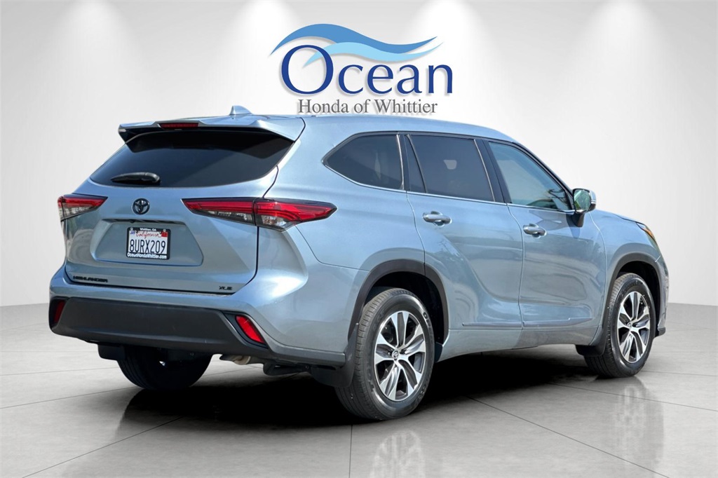 Vehicle image 6 of 34