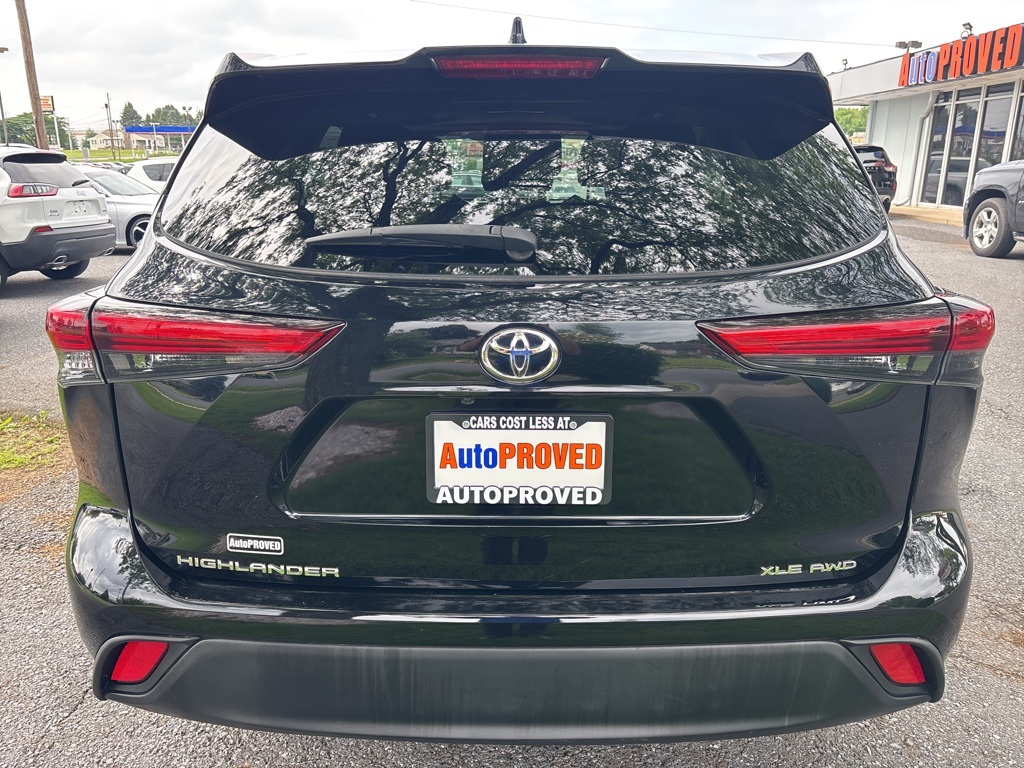 Vehicle image 9 of 59